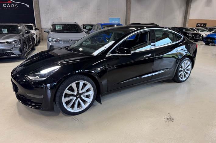 undefined Tesla Model 3 fra 2019 set udefra