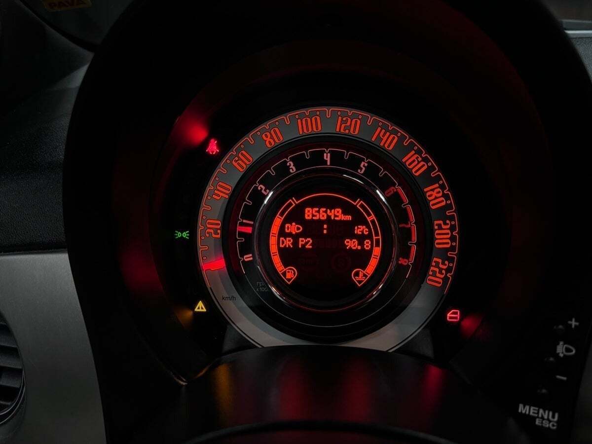 Sort Fiat 500C fra 2012