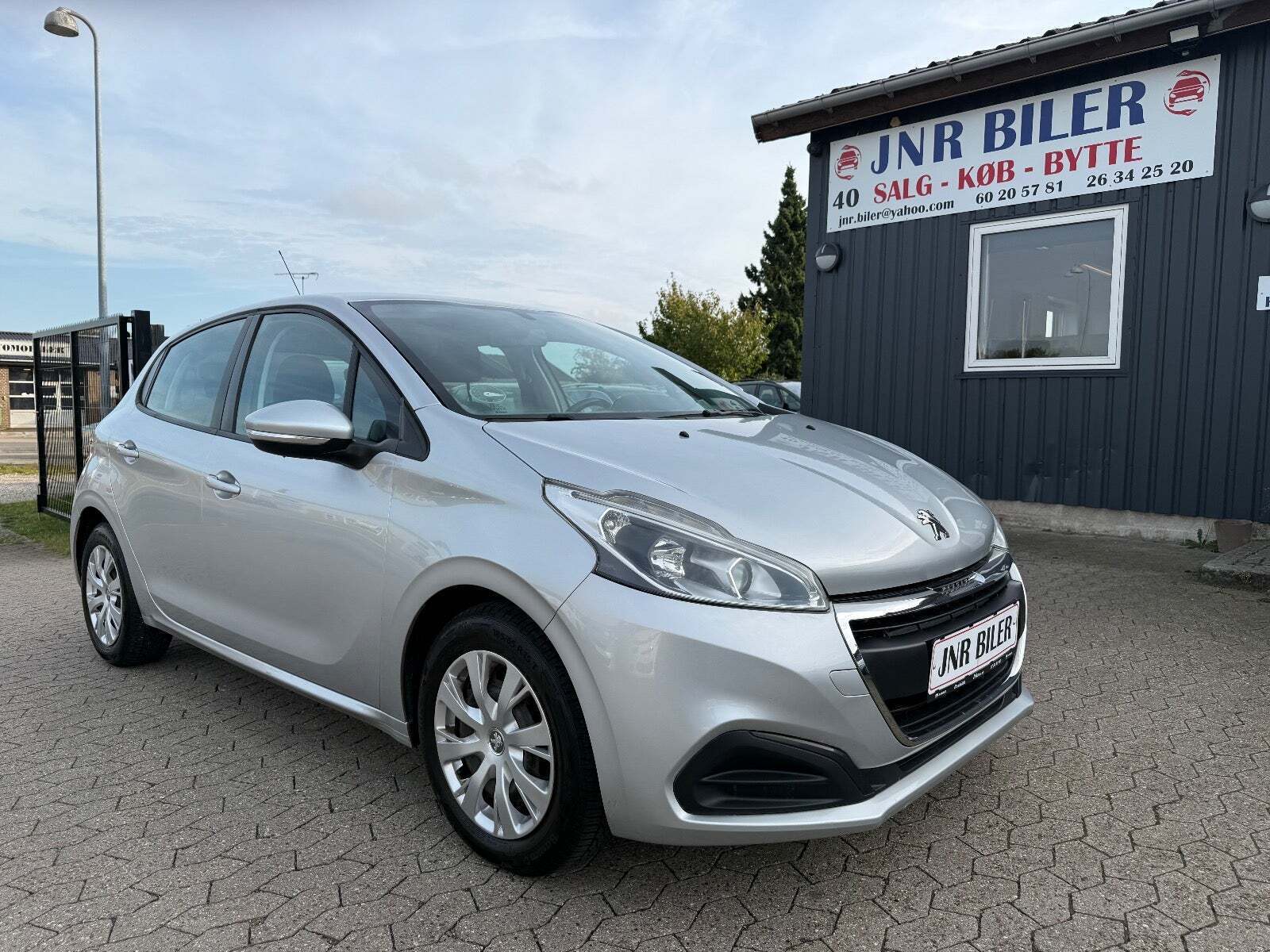 undefined Peugeot 208 fra 2016