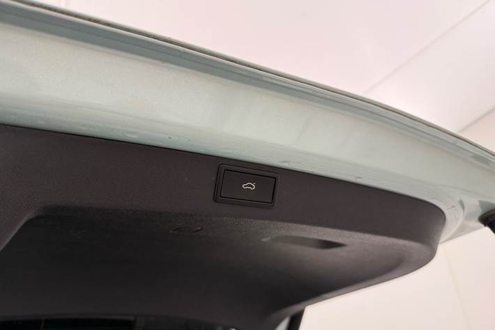 Sølv Skoda Enyaq iV fra 2021