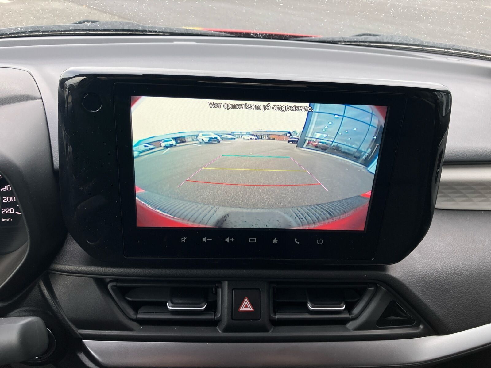 Rød Suzuki Swift fra 2025