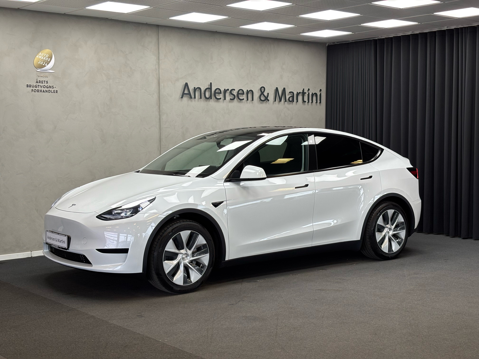 Tesla Model Y EL RWD 299HK 5d Aut.