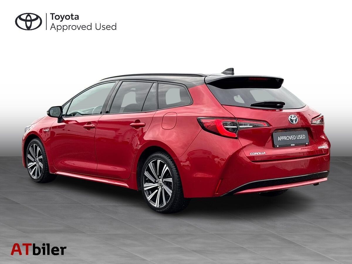 Toyota Corolla 1,8 Touring Sports Hybrid H3 Premium E-CVT 122HK Stc Trinl. Gear