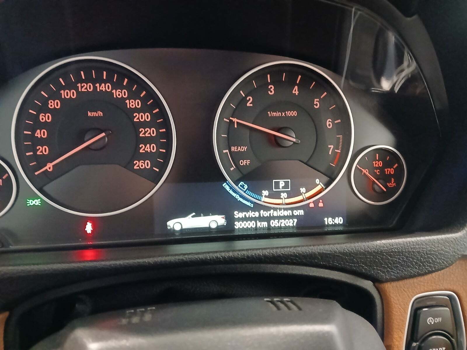 Hvid BMW 435i fra 2014 set indefra