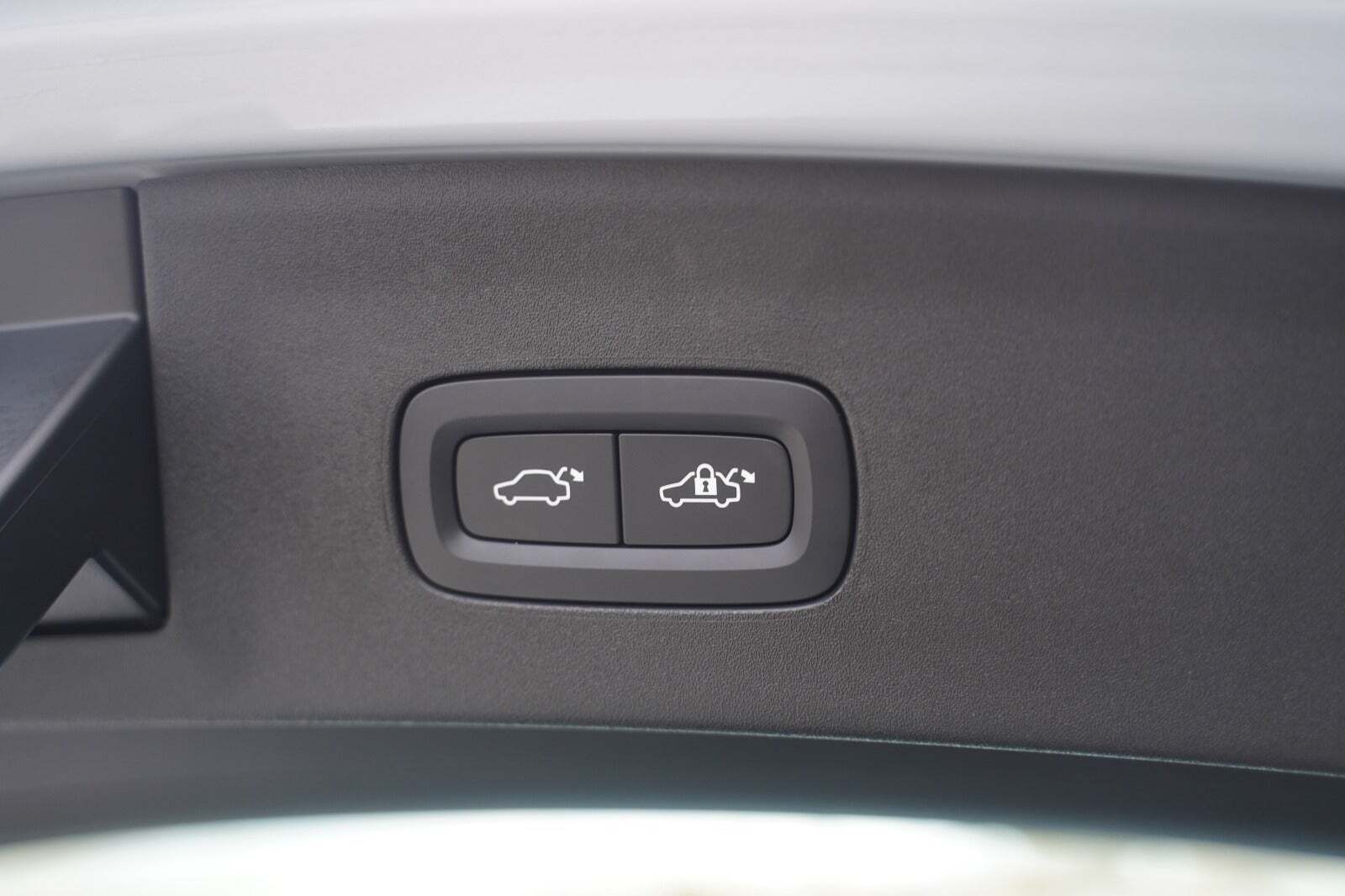 Hvid Polestar 2 fra 2025