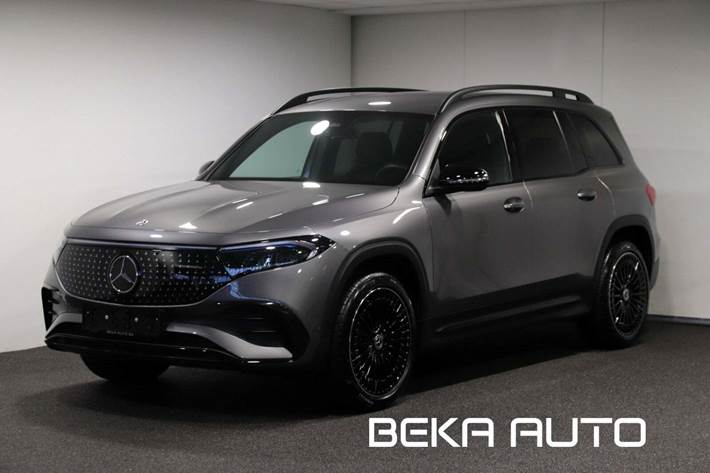 Grå Mercedes EQB300 fra 2024 set udefra