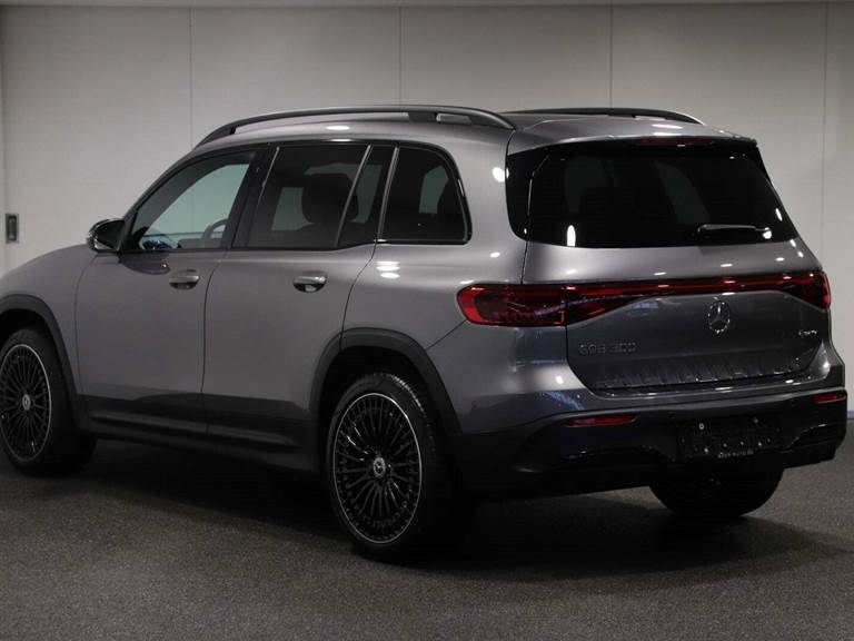 Mercedes EQB300 AMG Line 4Matic 7prs