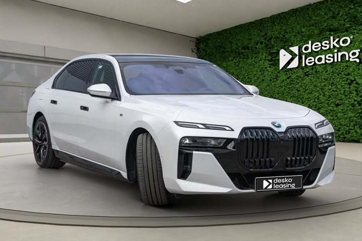 undefined BMW i7 fra 2023 set udefra