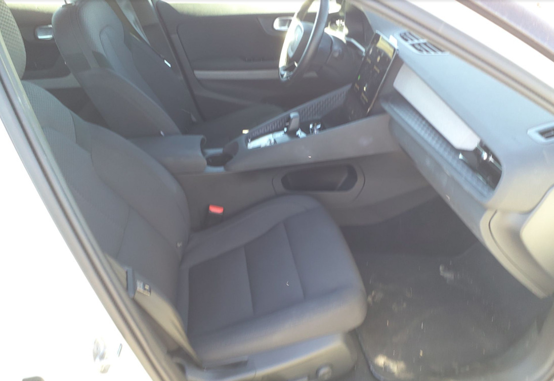 Hvid Polestar 2 fra 2023