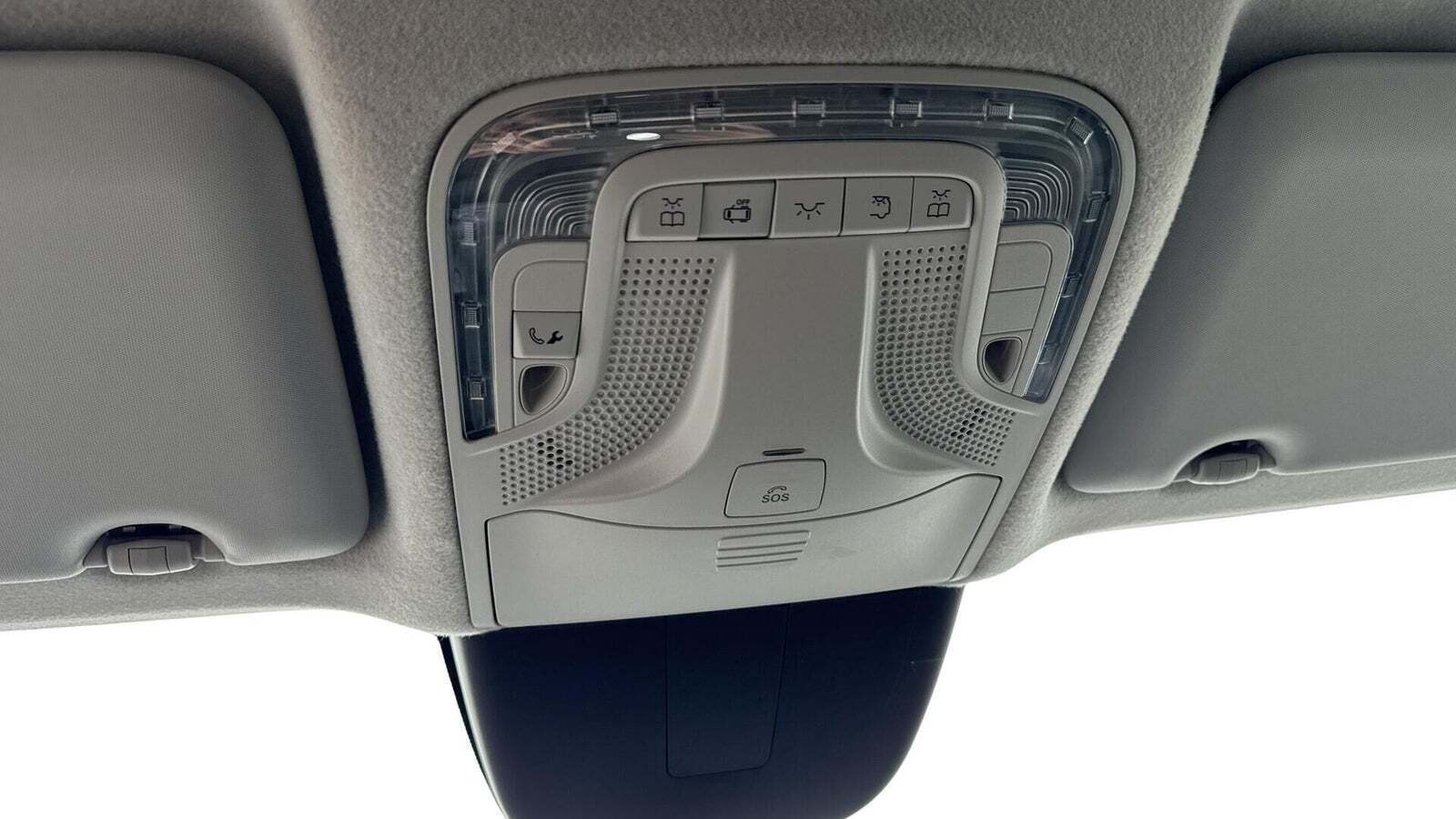 Hvid Mercedes Vito 114 fra 2022