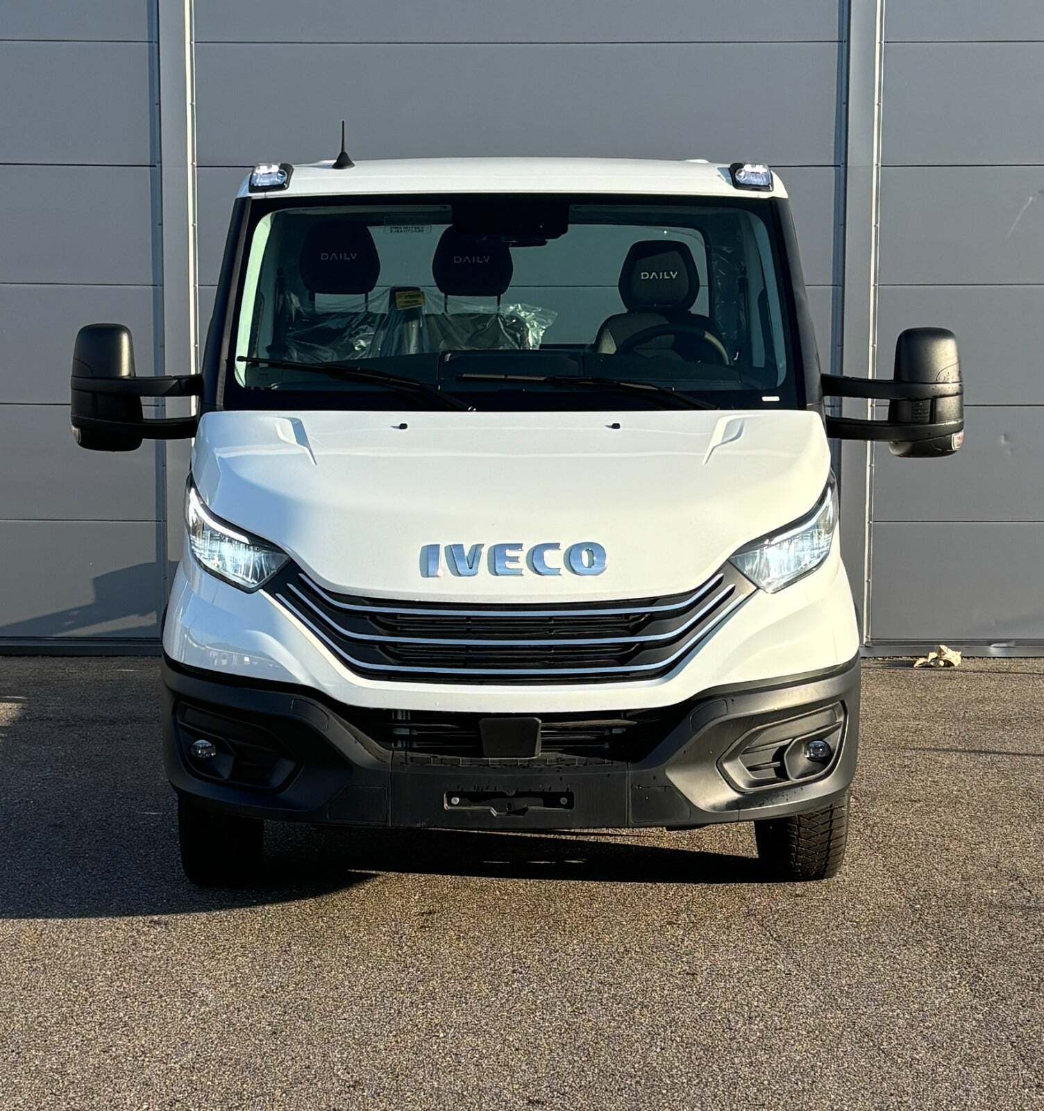 Iveco Daily 3,0 35S18 4100mm Lad AG8