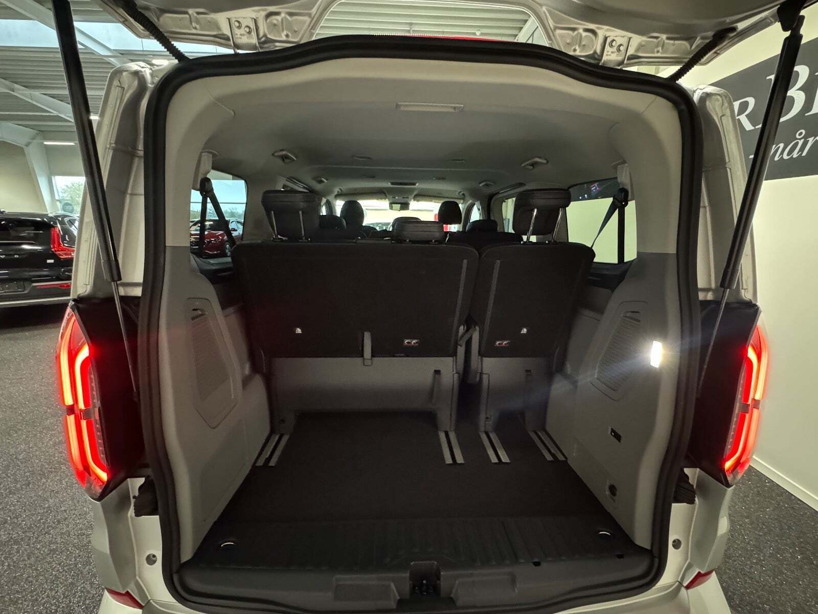 Ford Tourneo Custom 340S 2,5 PHEV Titanium X CVT