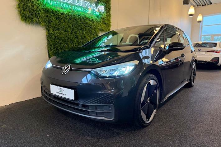 Grå VW ID.3 fra 2022 set udefra