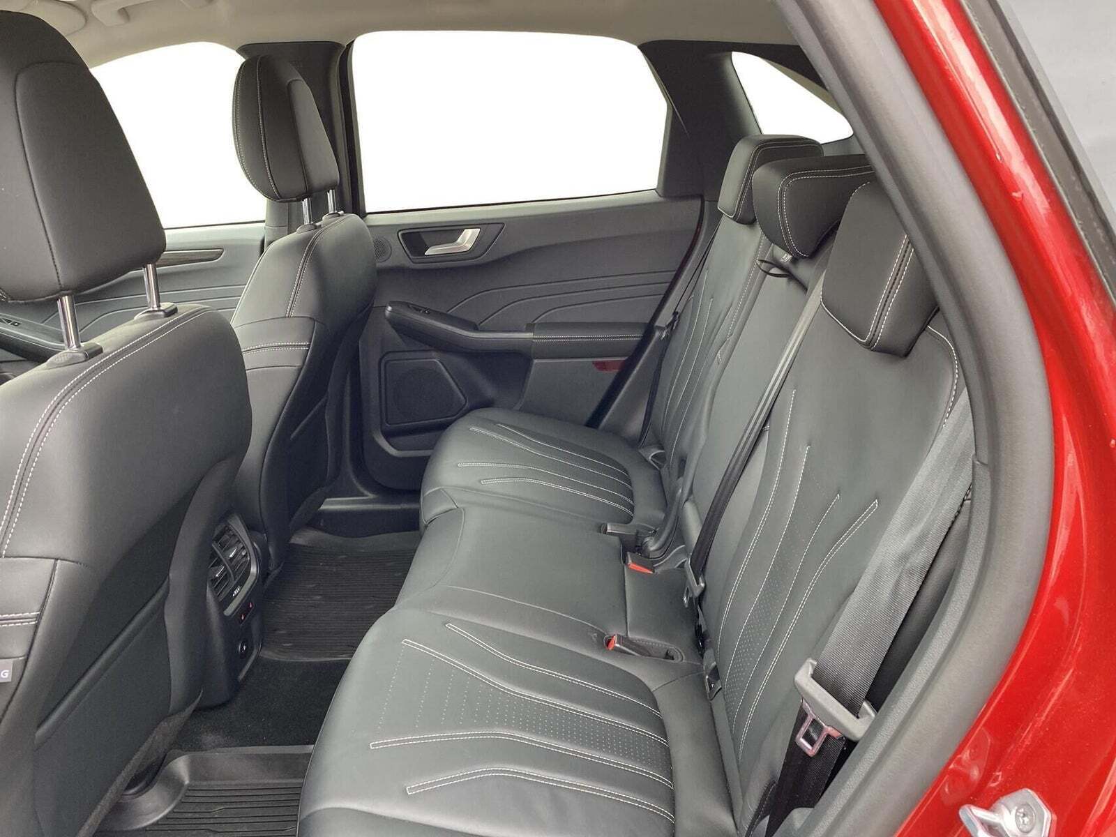 Ford Kuga 2,5 PHEV Vignale CVT