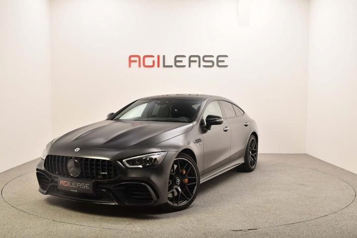 Grå Mercedes AMG GT 63 fra 2019 set udefra