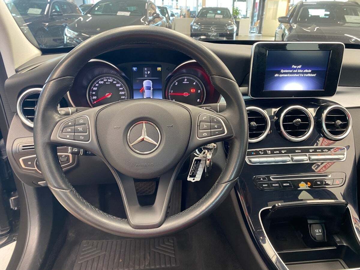Brun Mercedes C220 d fra 2017