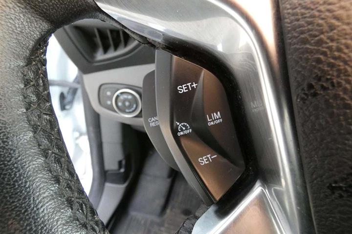 Hvid Ford Transit Connect fra 2020