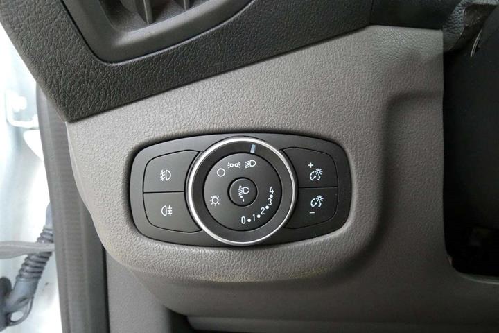 Hvid Ford Transit Connect fra 2020