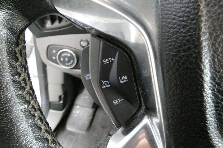 Hvid Ford Transit Connect fra 2019