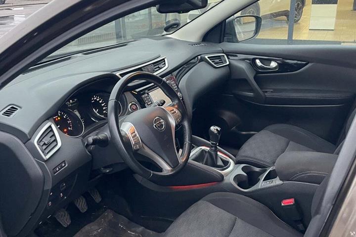 undefined Nissan Qashqai fra 2016
