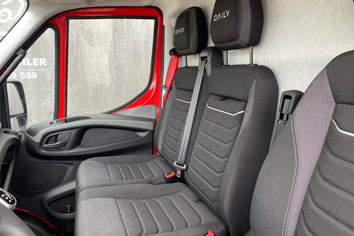 Rød Iveco Daily fra 2026