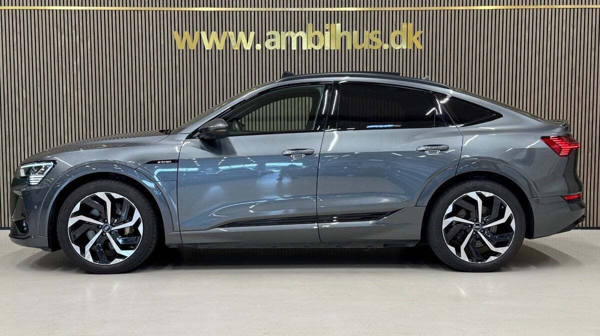 Audi e-tron 55 S-line Sportback quattro