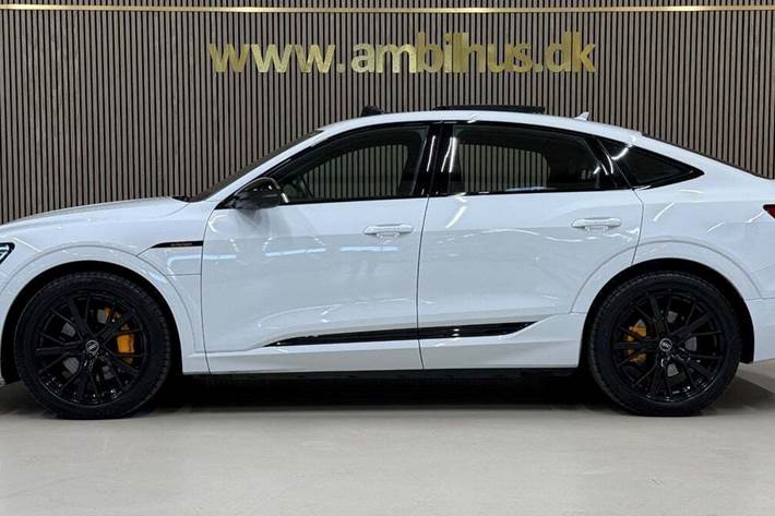 Grøn Audi e-tron fra 2022