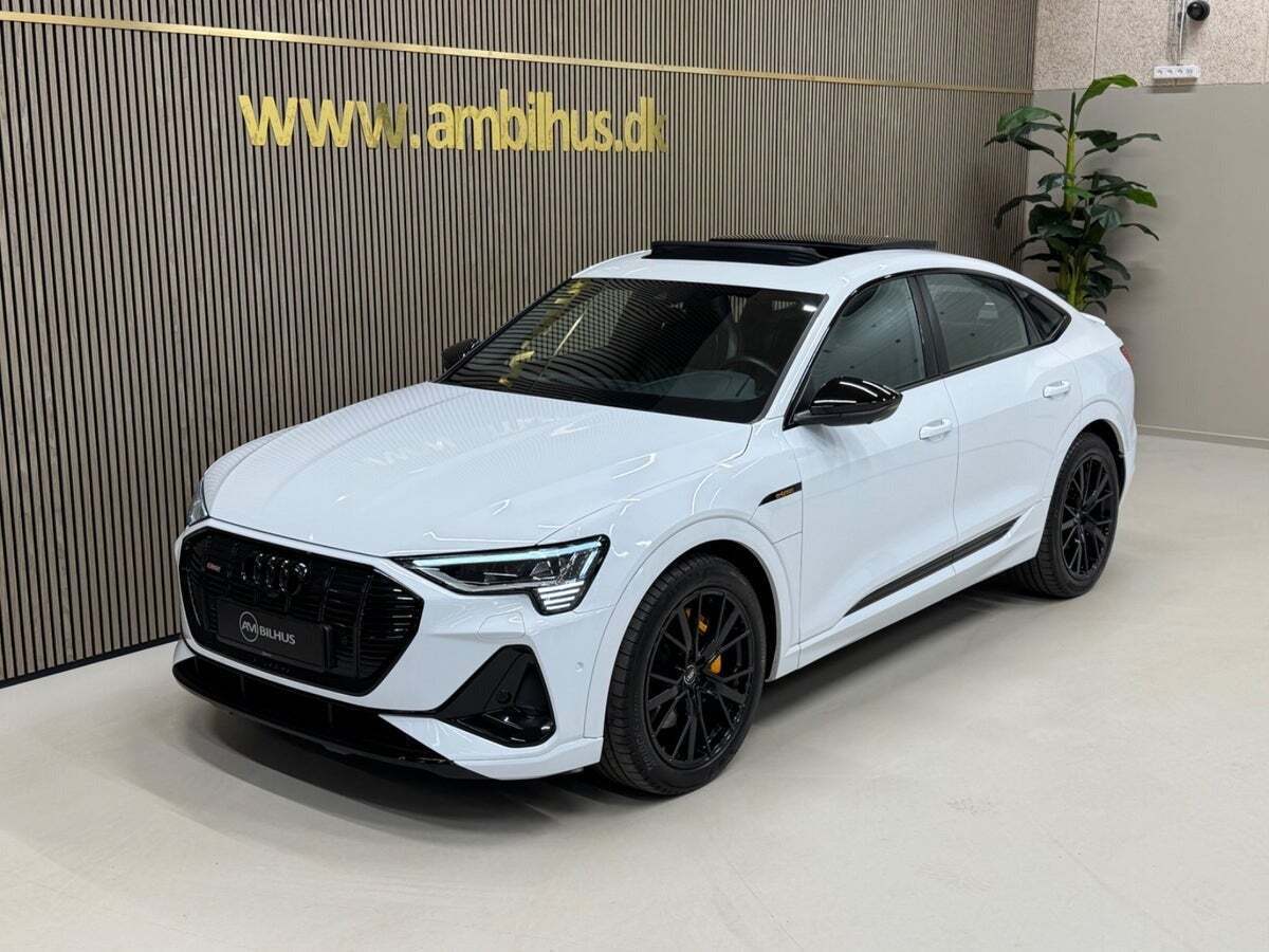 Grøn Audi e-tron fra 2022