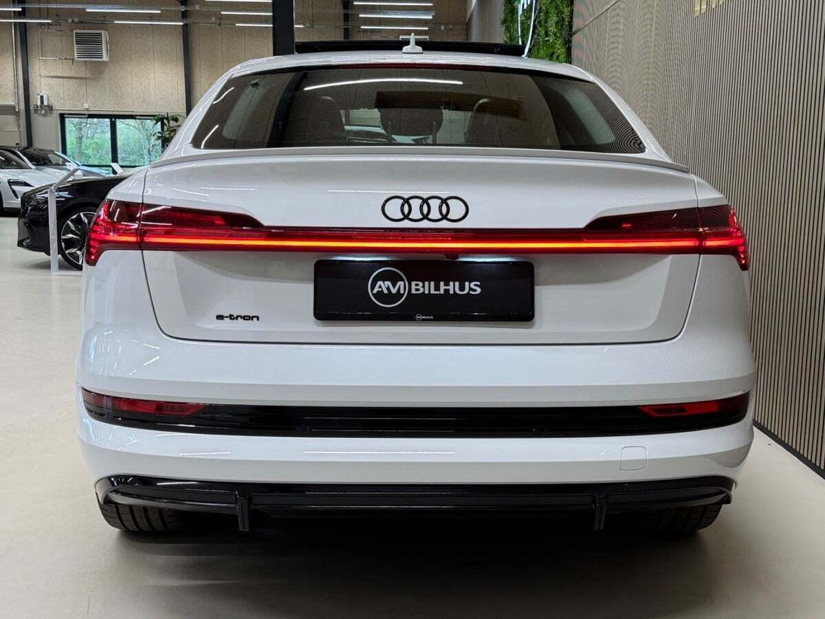 Audi e-tron 55 S-line Sportback quattro
