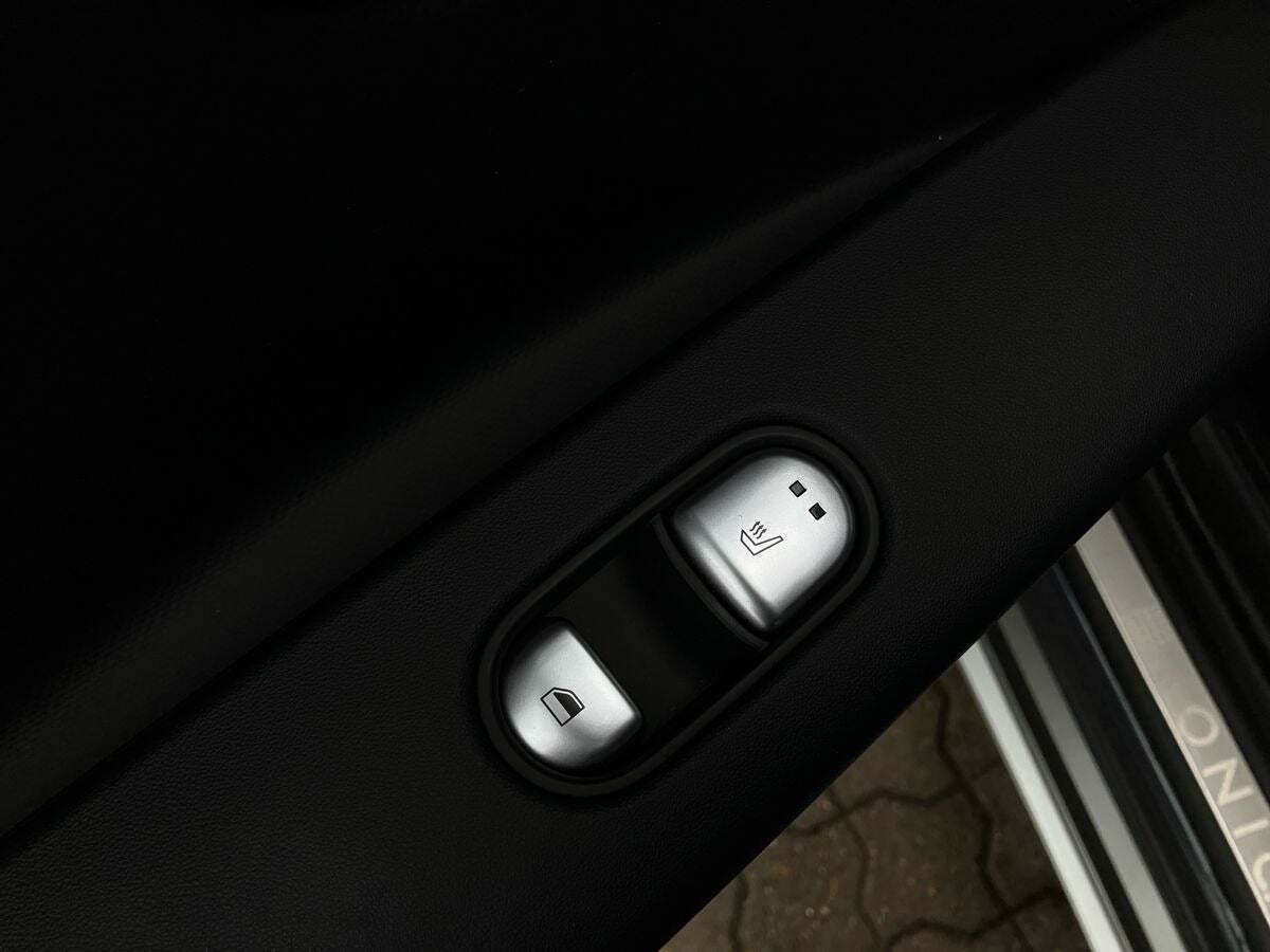 Blå Hyundai Ioniq 5 fra 2021