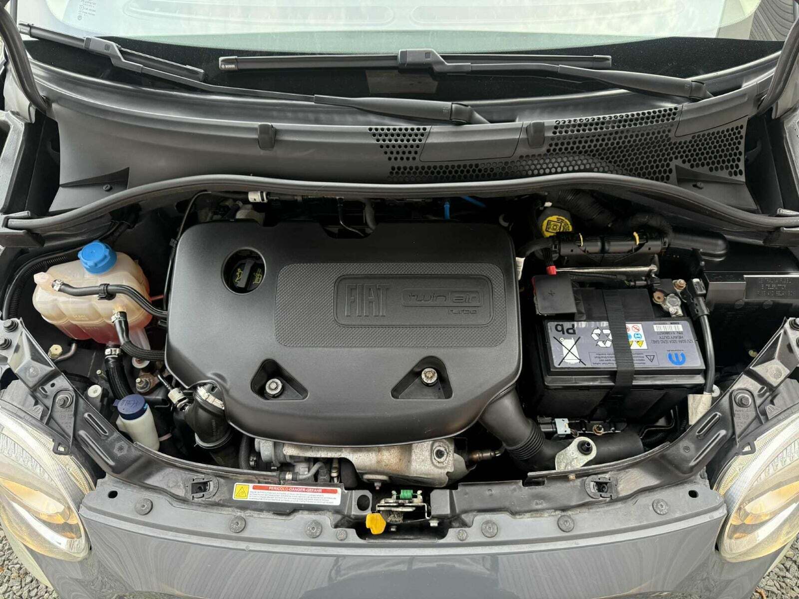 Grå Fiat 500 fra 2016