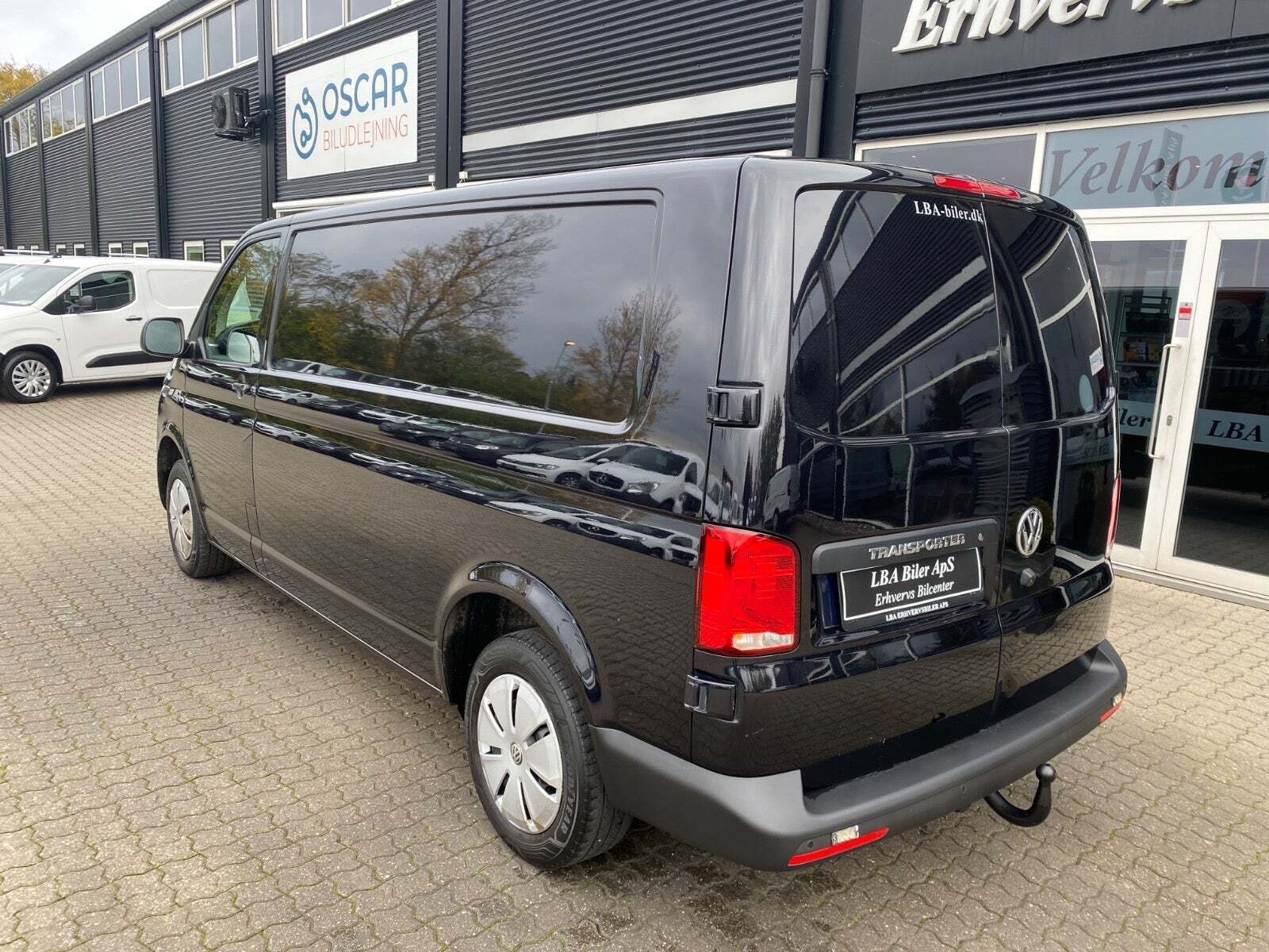 VW Transporter 2,0 TDi 150 Kassevogn DSG lang