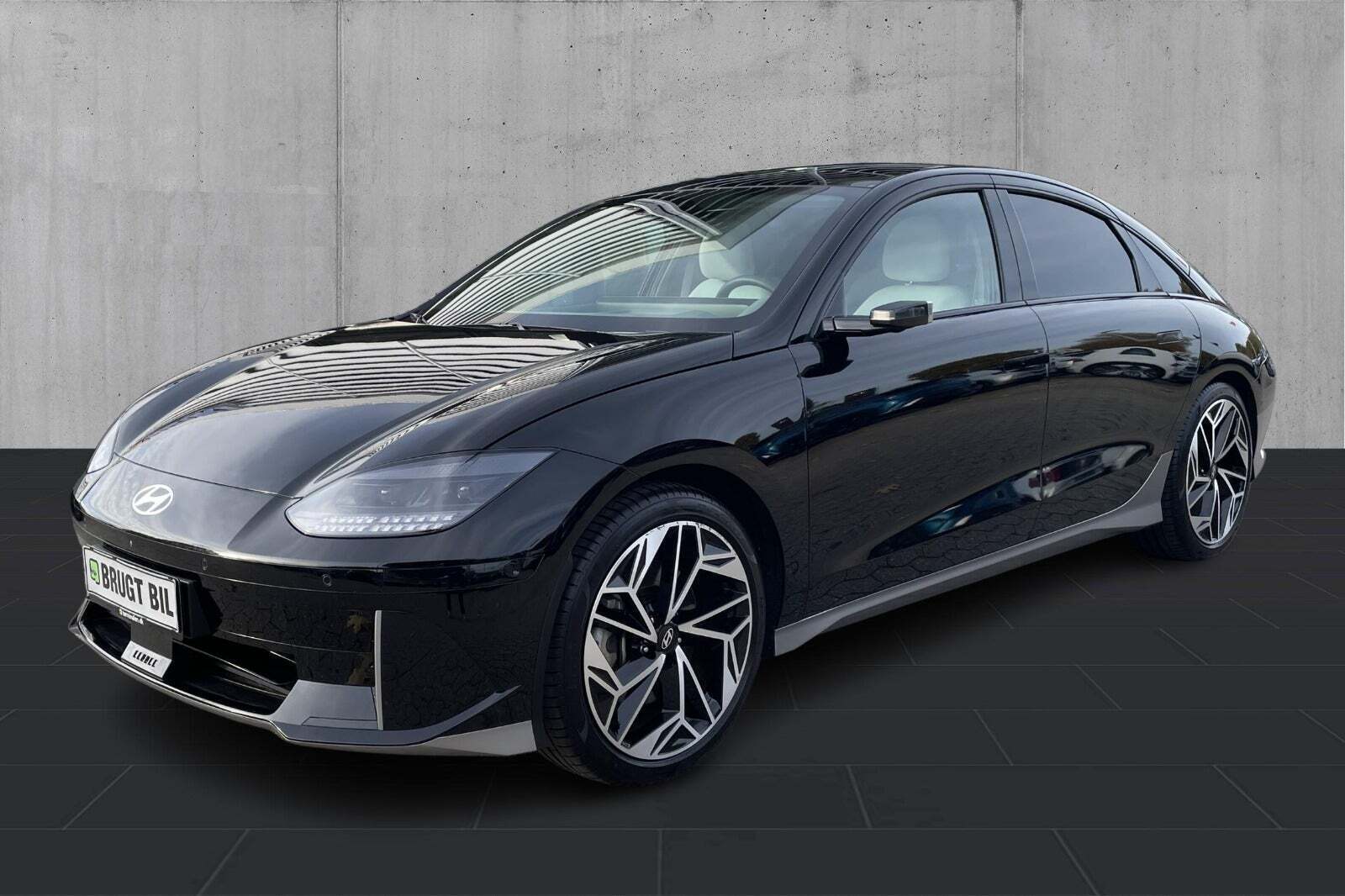 undefined Hyundai Ioniq 6 fra 2023 set udefra