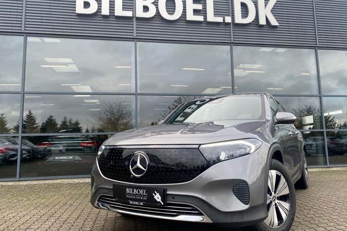 Grå Mercedes EQB250+ fra 2024