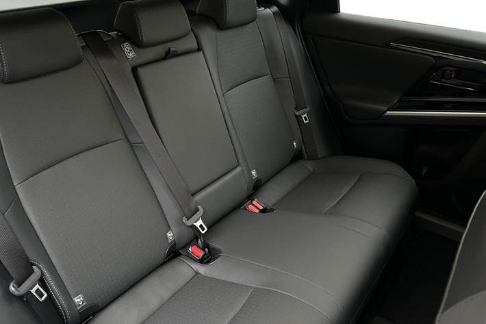 Sort Toyota BZ4X fra 2025