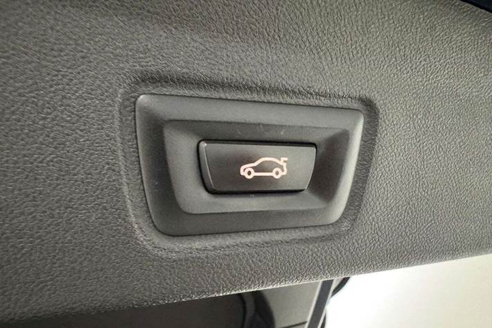 Blå BMW i4 fra 2022