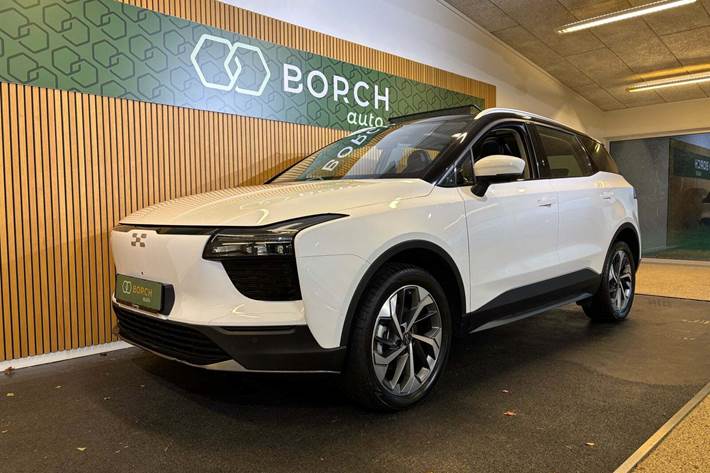 Hvid Aiways U5 fra 2022 set udefra