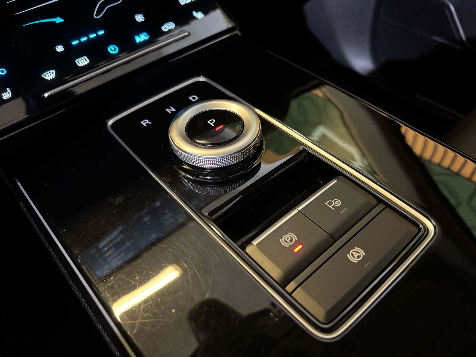 Hvid Aiways U5 fra 2022