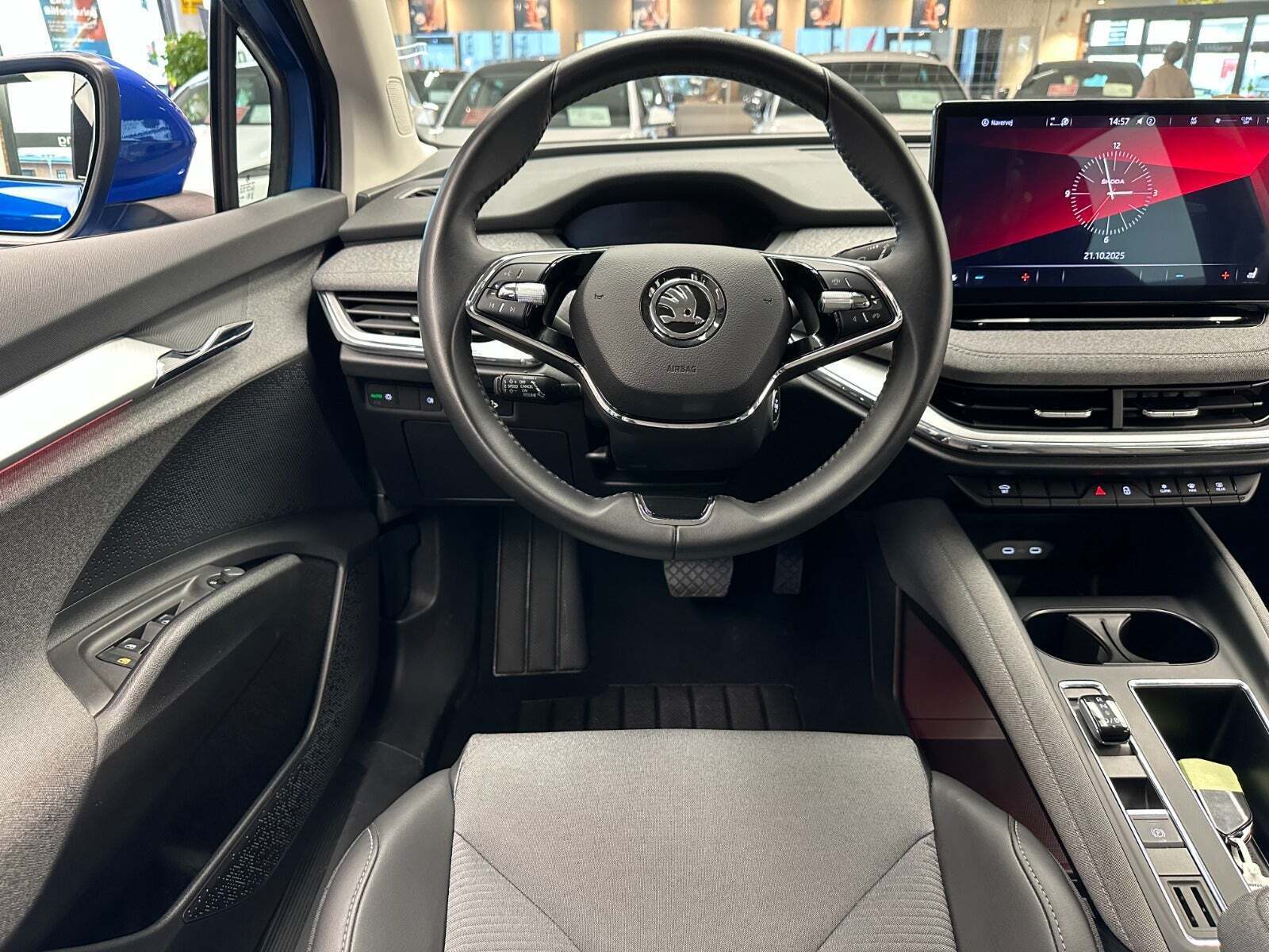 Blå Skoda Enyaq fra 2023