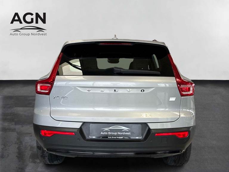 Volvo XC40 P6 ReCharge Core