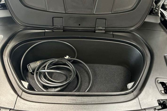 Sølv Volvo XC40 fra 2023