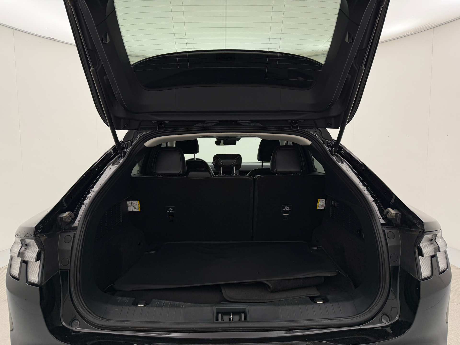 Sort Ford Mustang Mach-E fra 2022