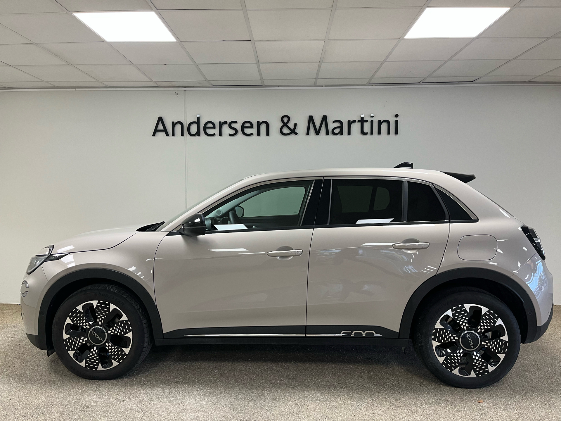 Fiat 600e EL La Prima 156HK 5d Aut.