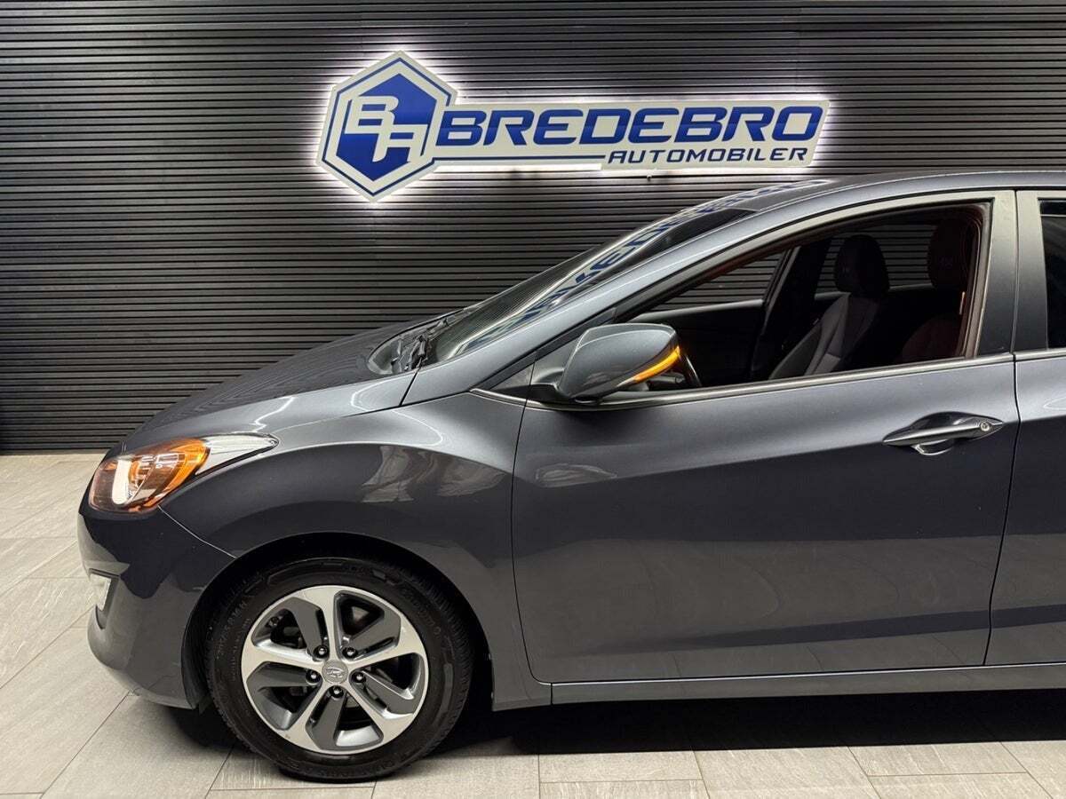 Hyundai i30 1,6 CRDi 110 EM-Edition