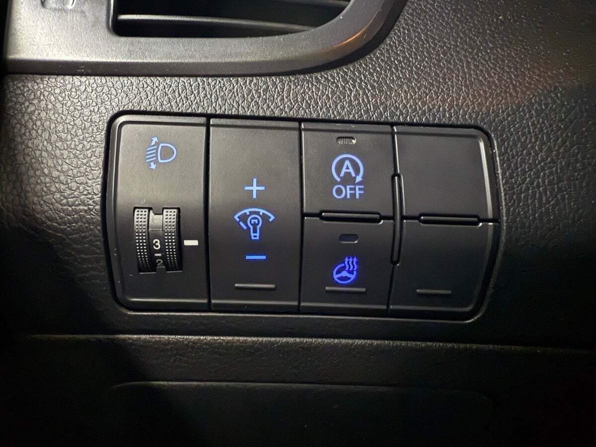 Grå Hyundai i30 fra 2016