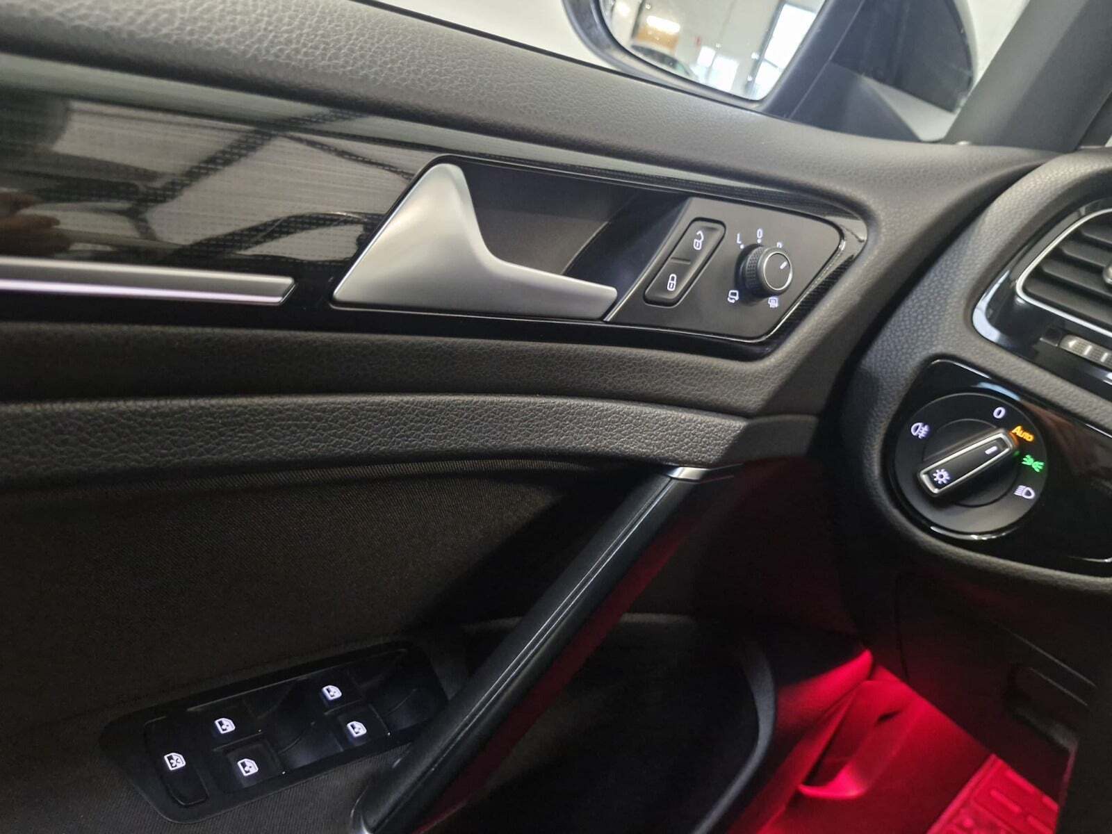 Sort VW Golf VII fra 2019