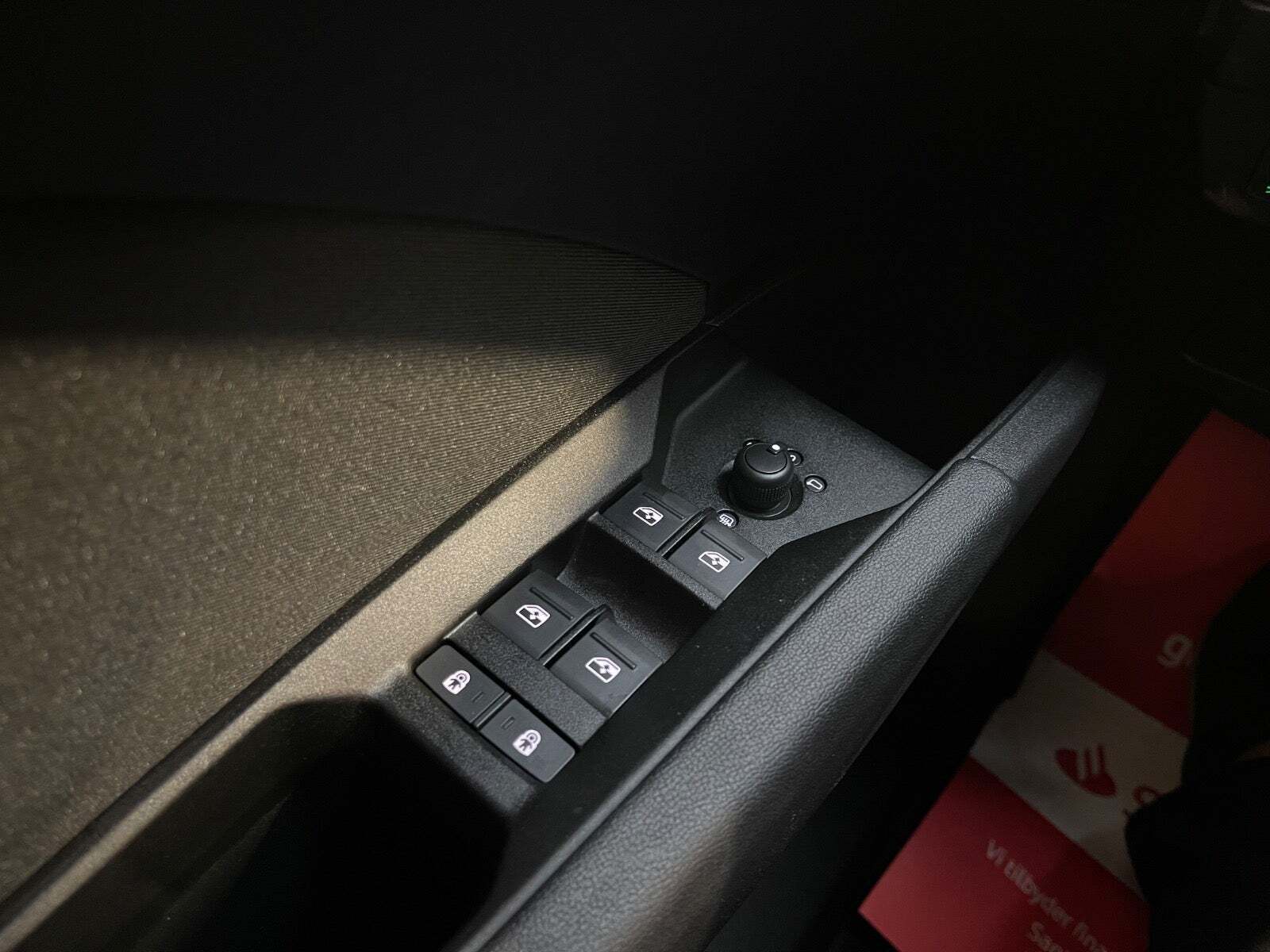 Blå Audi Q4 e-tron fra 2022