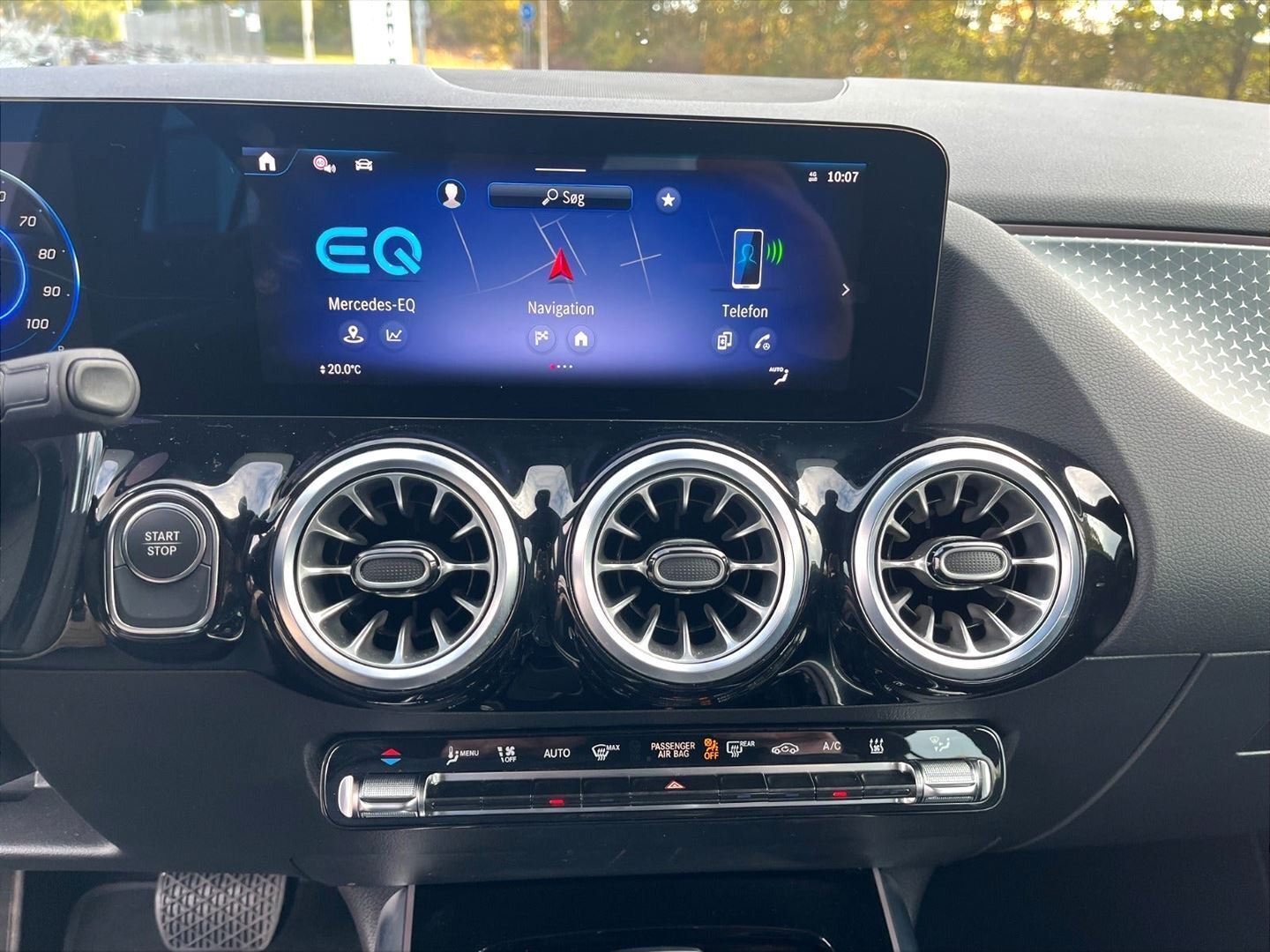 Sort Mercedes EQA 250+ fra 2024