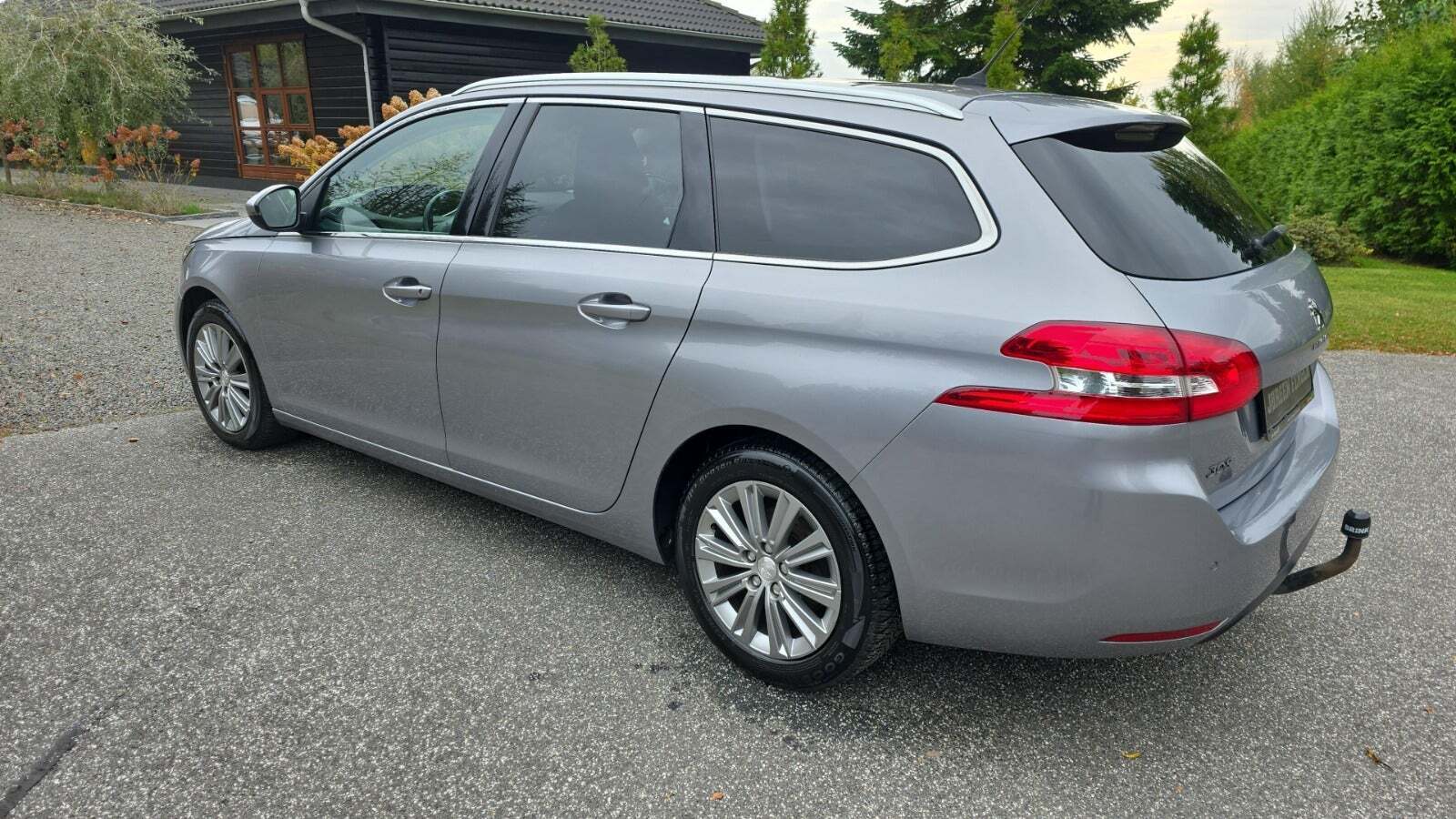 Peugeot 308 1,6 BlueHDi 120 Allure SW