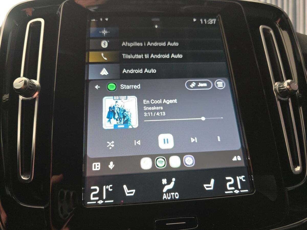 Hvid Volvo XC40 fra 2021